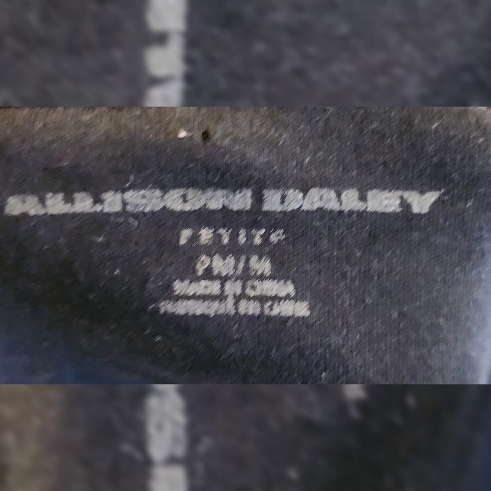 Allison Daley London T-shirt Sz PM - Picture 7 of 8
